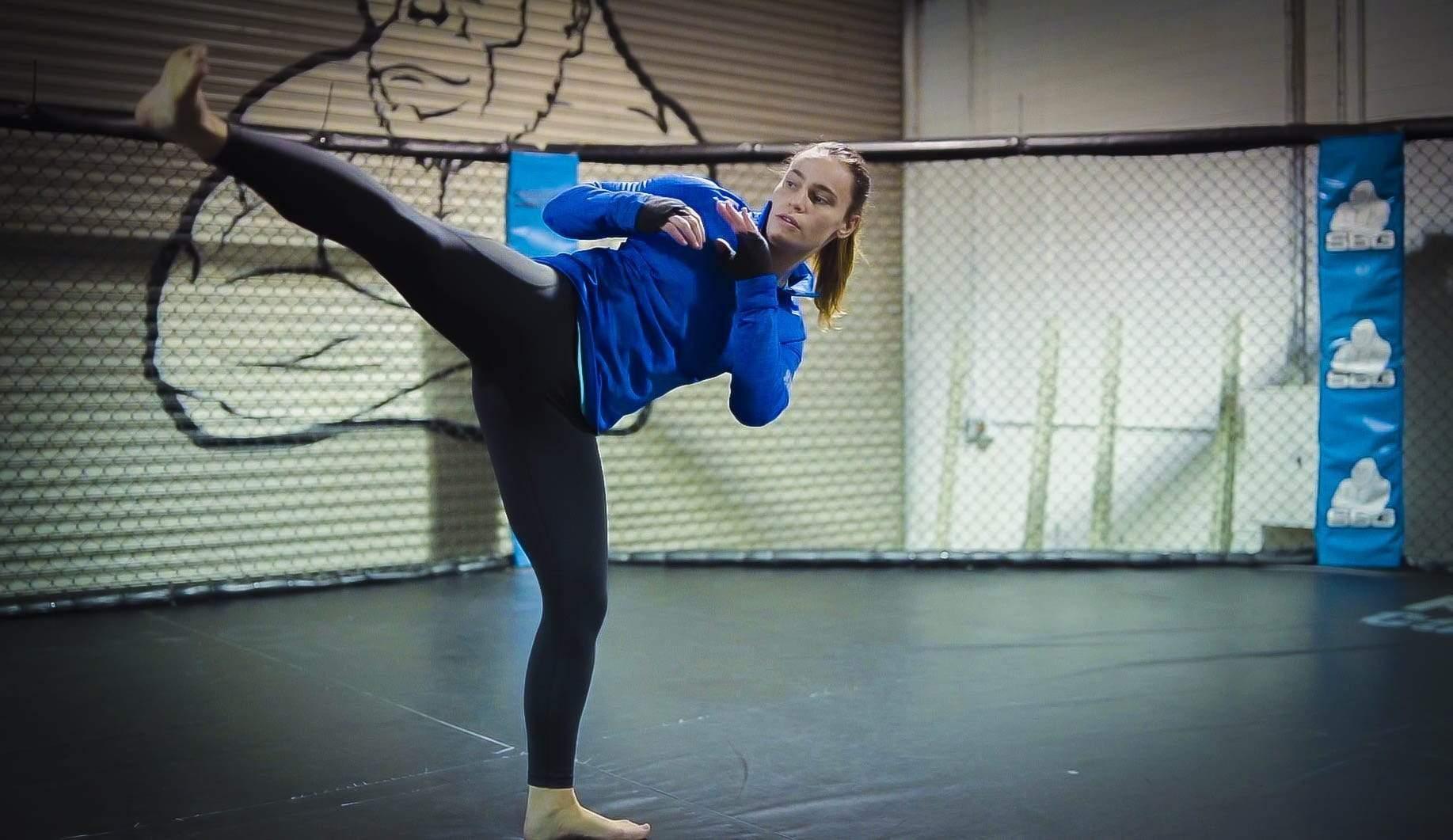 Irish MMA Fighter Dee Begley takes on the World - Gym+Coffee